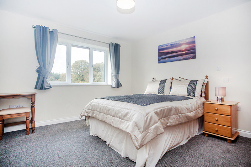 Twin Bedroom